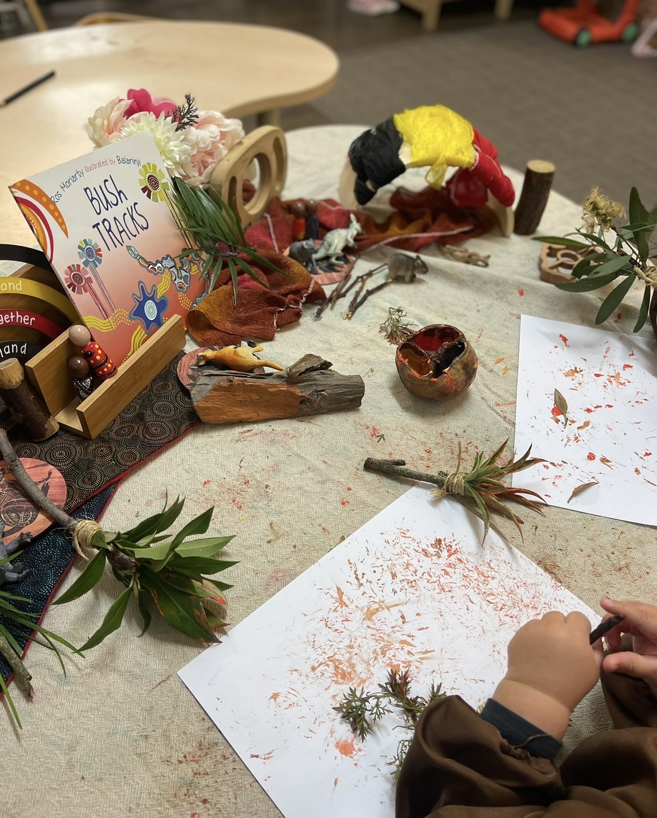 Aboriginal branch painting experience at Lakeview Preschool
